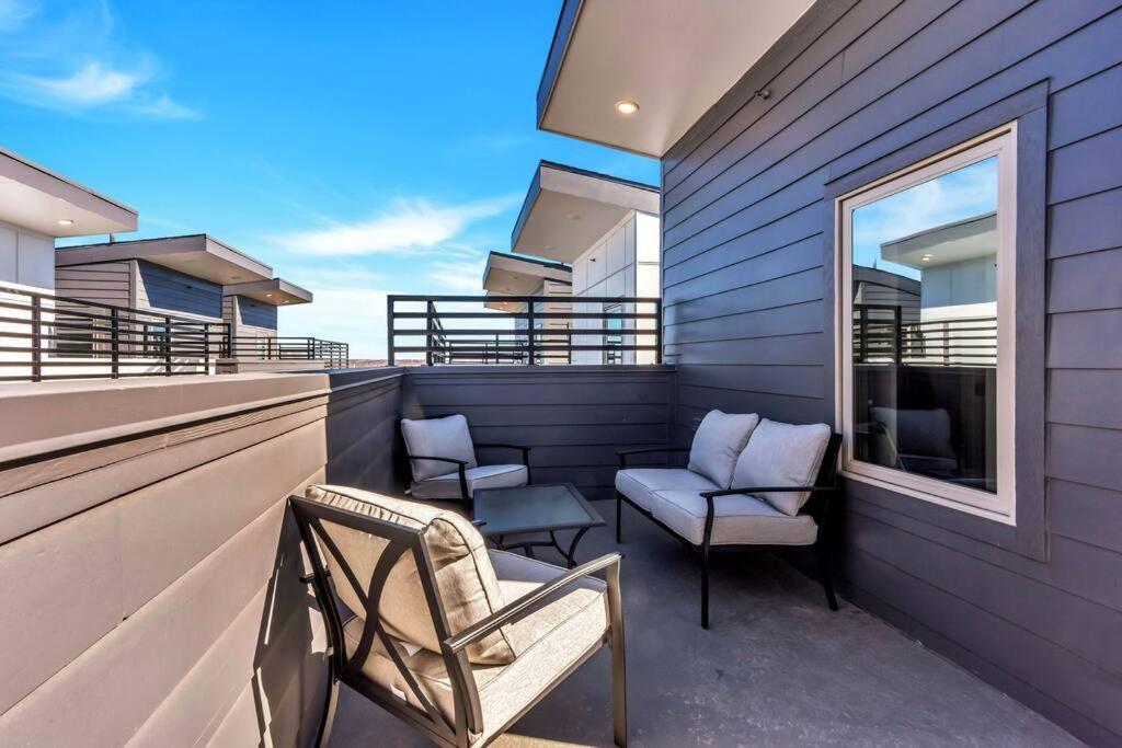 Private Rooftop Patio + 4 Story Home In Downtown Fw Форт-Уэрт Экстерьер фото