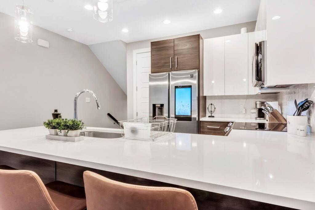Private Rooftop Patio + 4 Story Home In Downtown Fw Форт-Уэрт Экстерьер фото